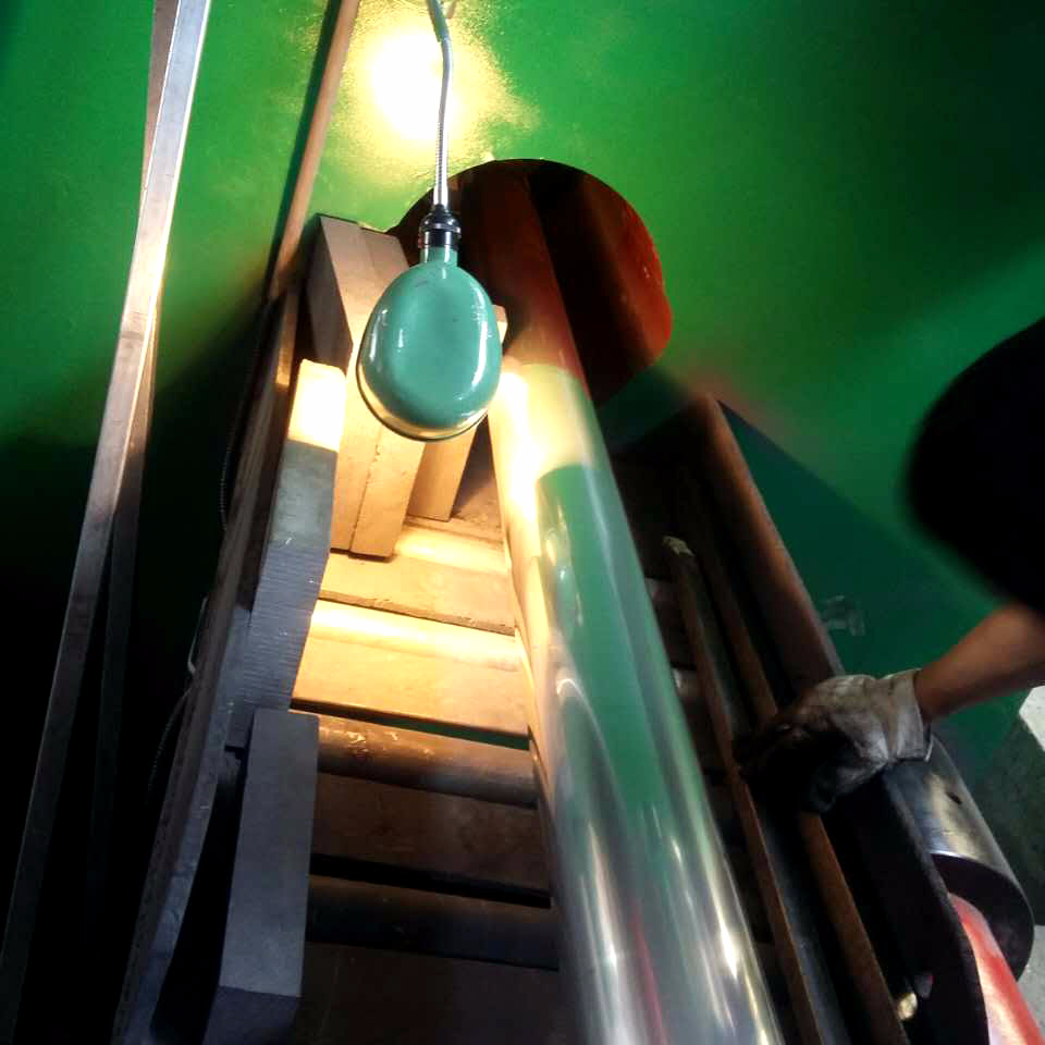 3600T 臥式擠壓機擠壓過程